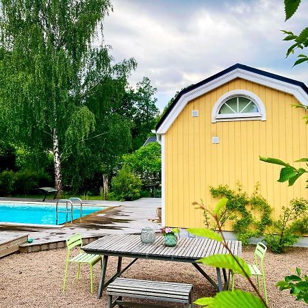 Charming Little Country House In Central Aelmhult Exteriör bild